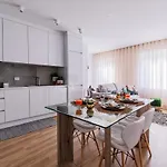 Kerala 49, Deluxe Flat In Historic Center Apartment *